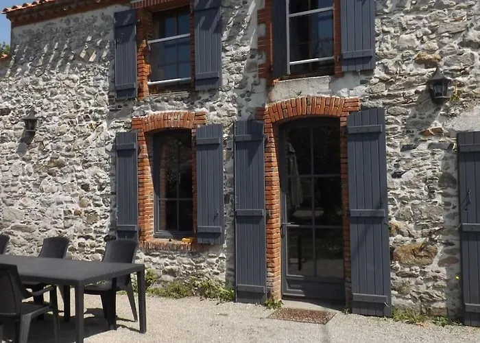 La Faerie - A La Campagne - 18 Personnes